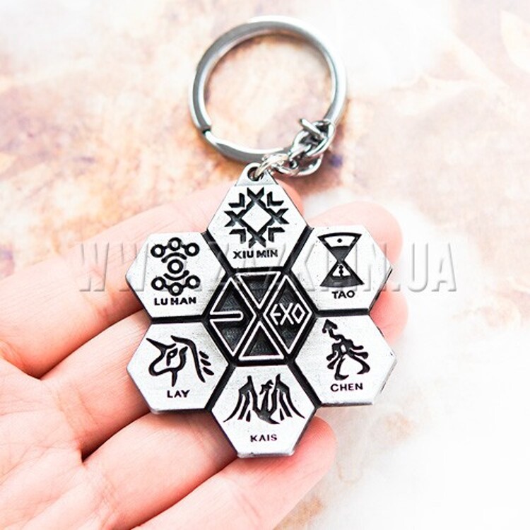 Брелок "EXO"