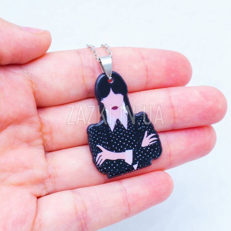 Двусторонняя подвеска Wednesday Addams на цепочке