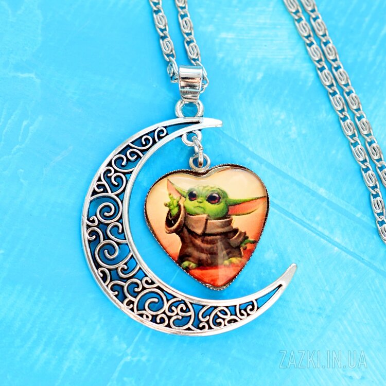 Подвеска Полумесяц с сердечком Baby Yoda