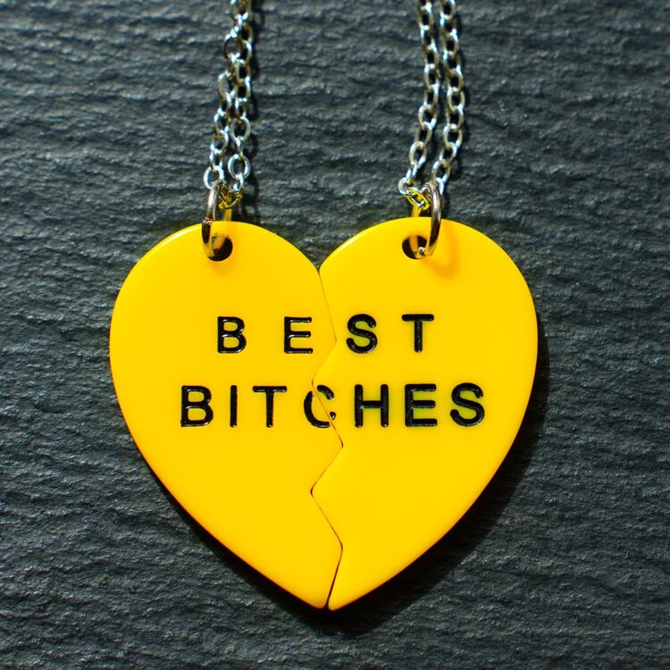 Парний кулон Серце Best Bitches жовтого кольору на ланцюжку