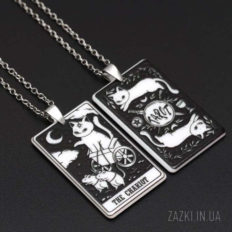 Акрилова підвіска у вигляді карти таро Колісниця The Chariot