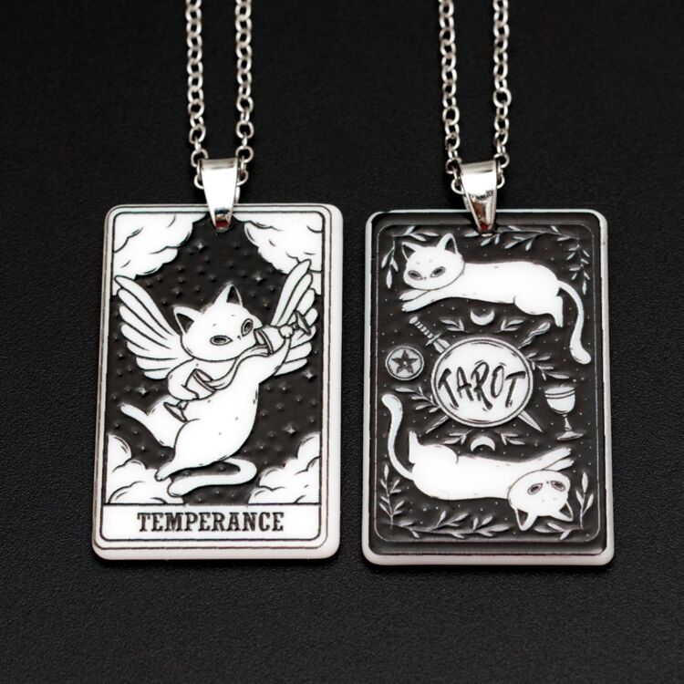 Акриловая подвеска в виде карты таро Умеренность Temperance