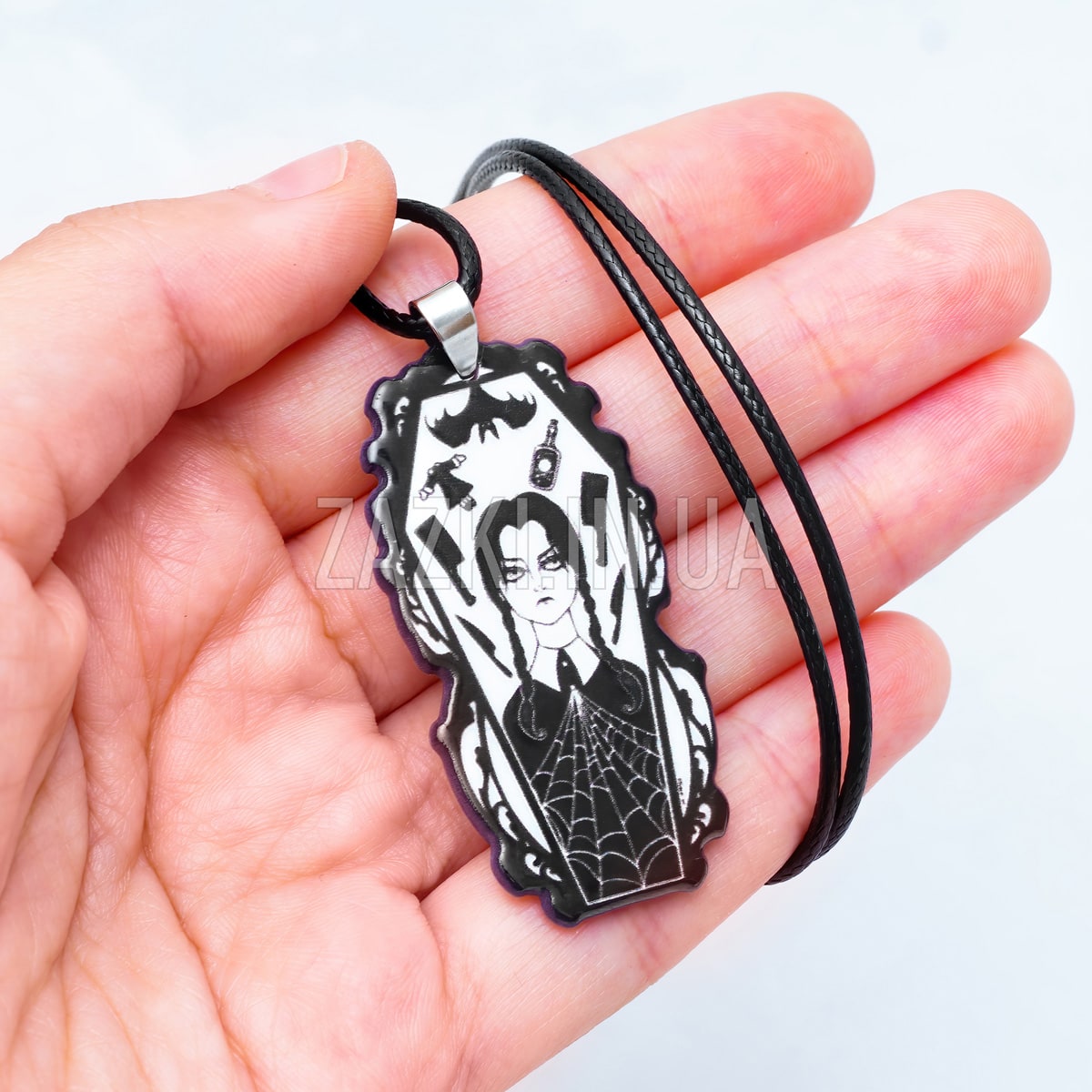 Кулон Венздей Аддамс