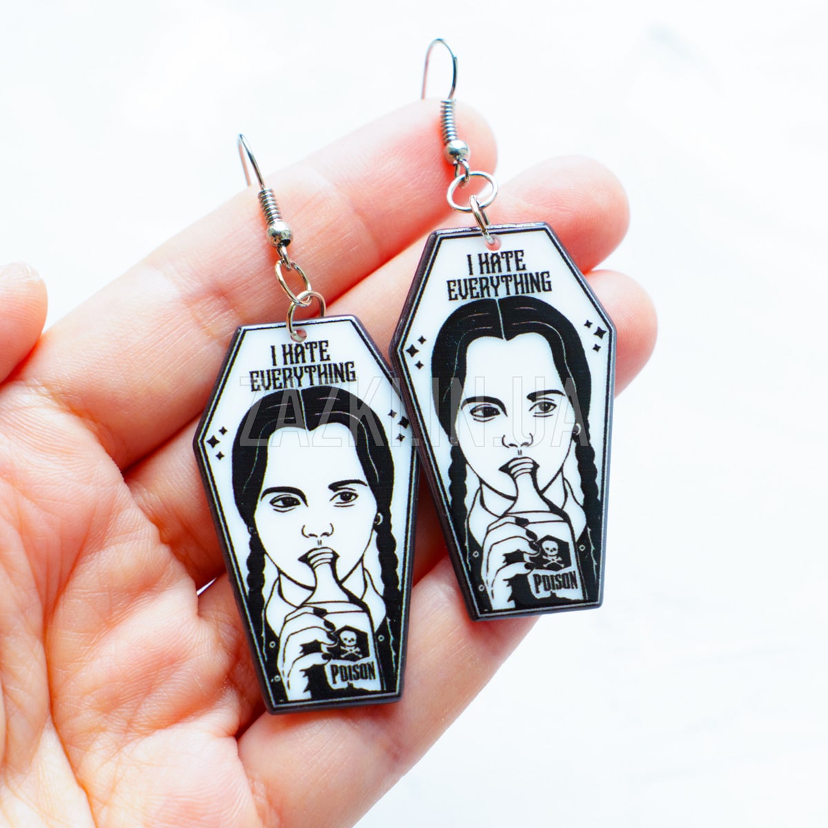 Сережки Венздей Аддамс