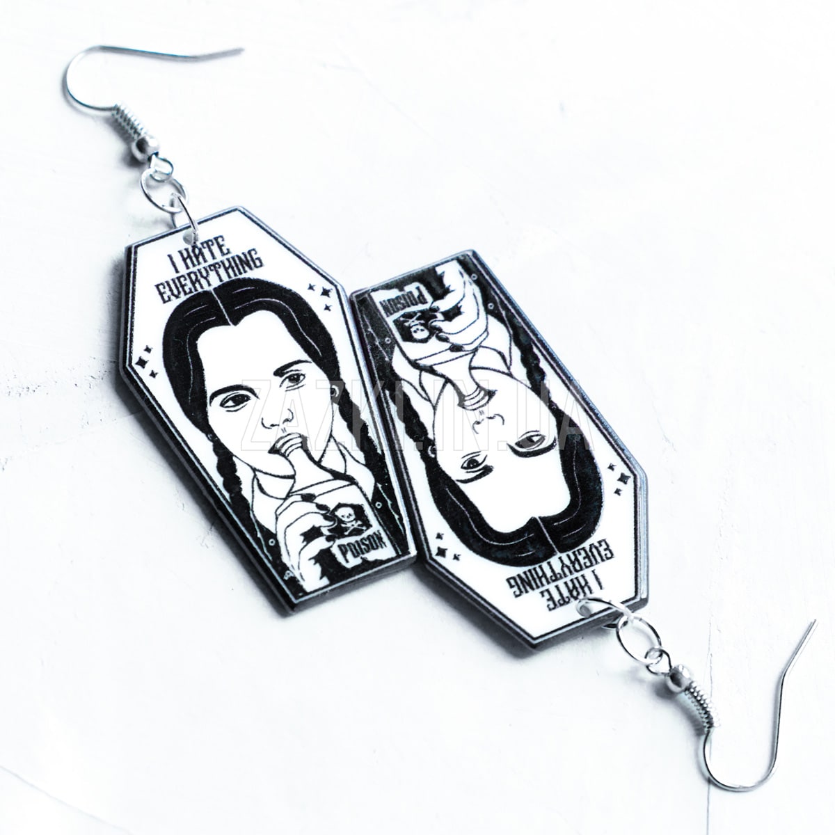 Сережки Венздей Аддамс