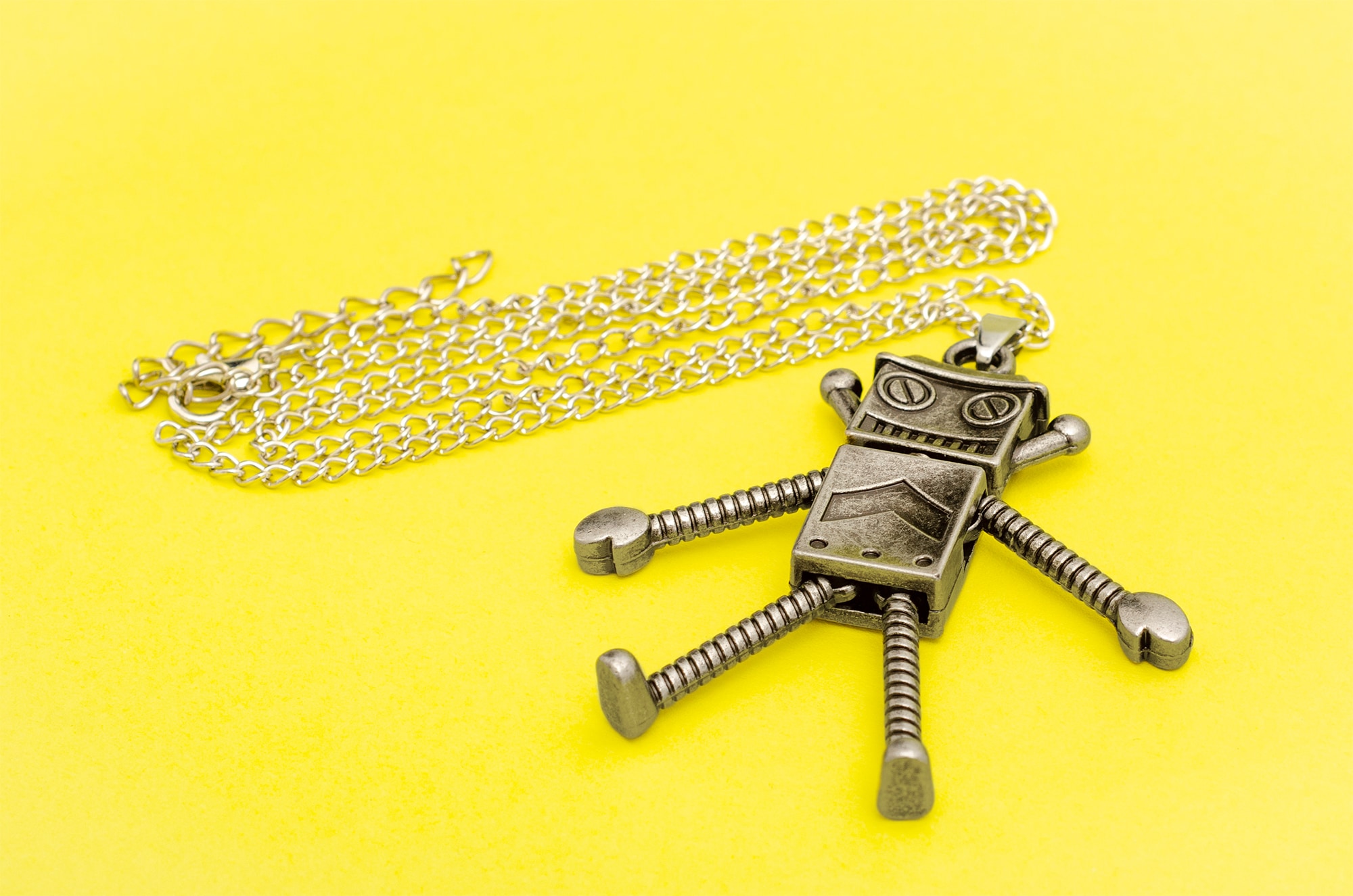 Кулон Робот