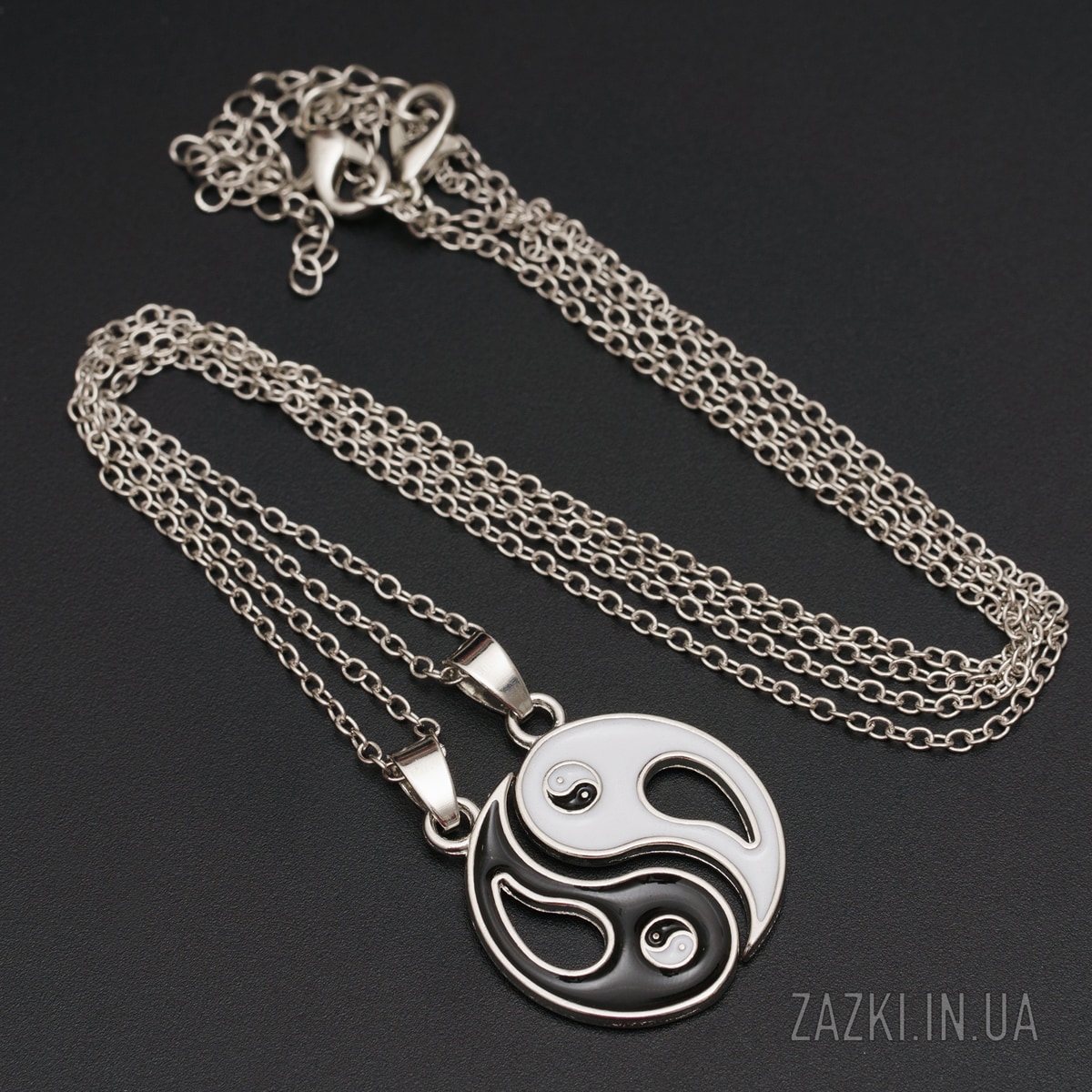 Кулон Ying-Yang
