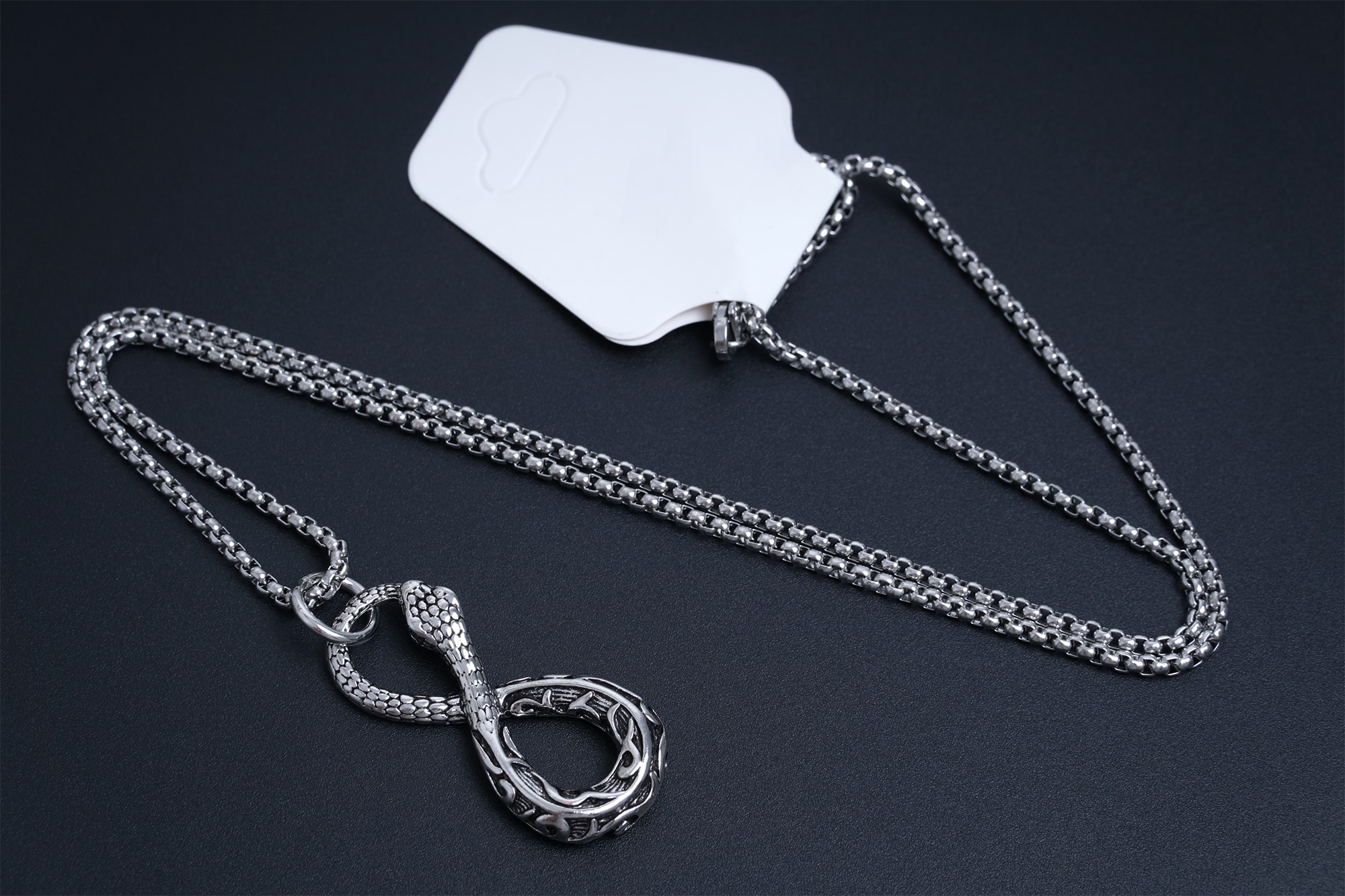 Кулон Змія у вигляді знака нескінченності