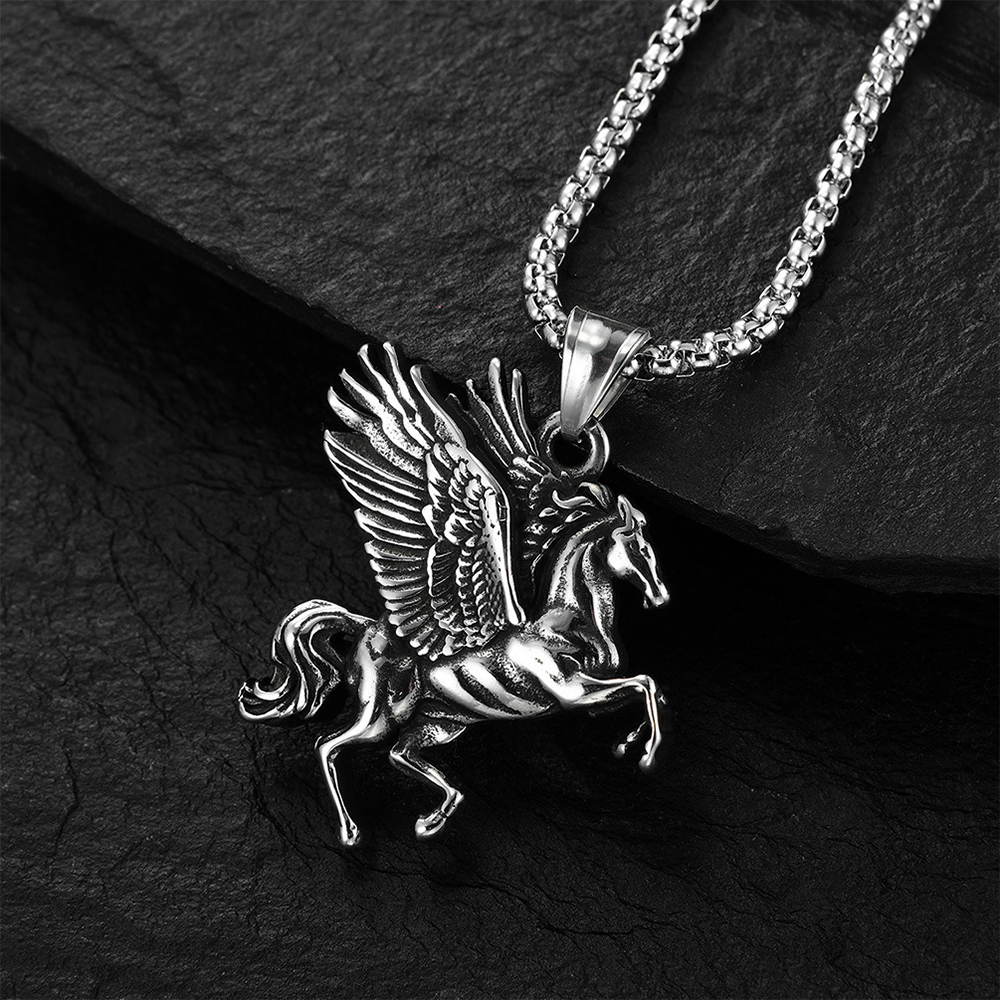 Кулон Пегас