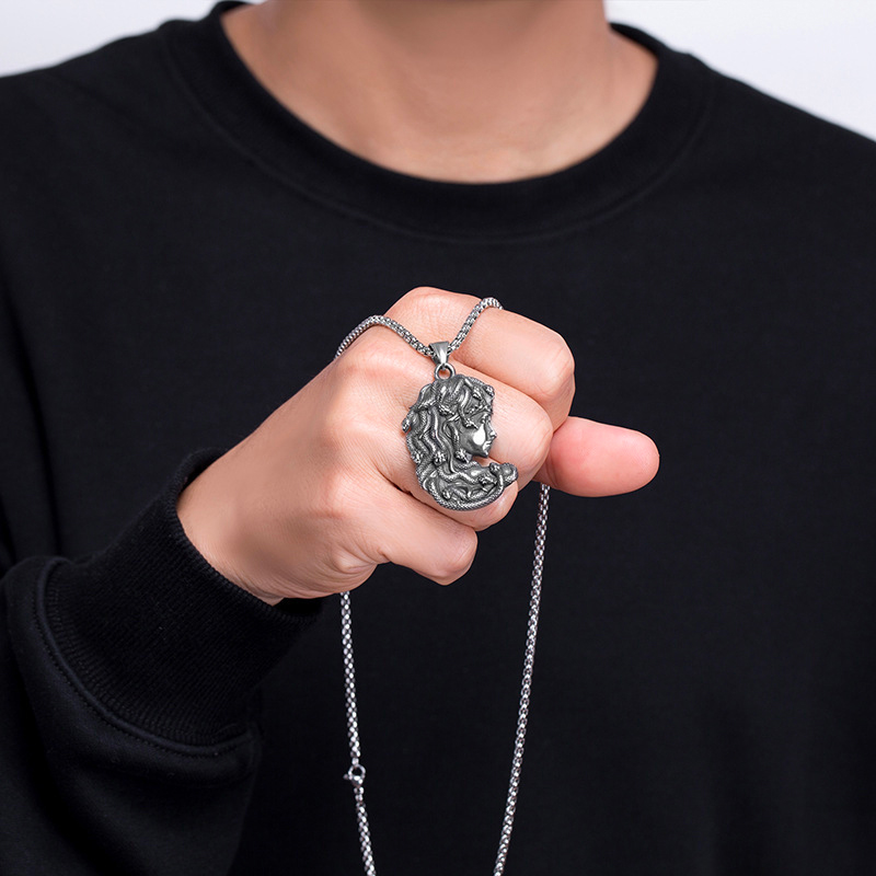 Кулон Медуза Горгона