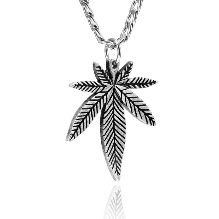 Кулон Конопляний лист