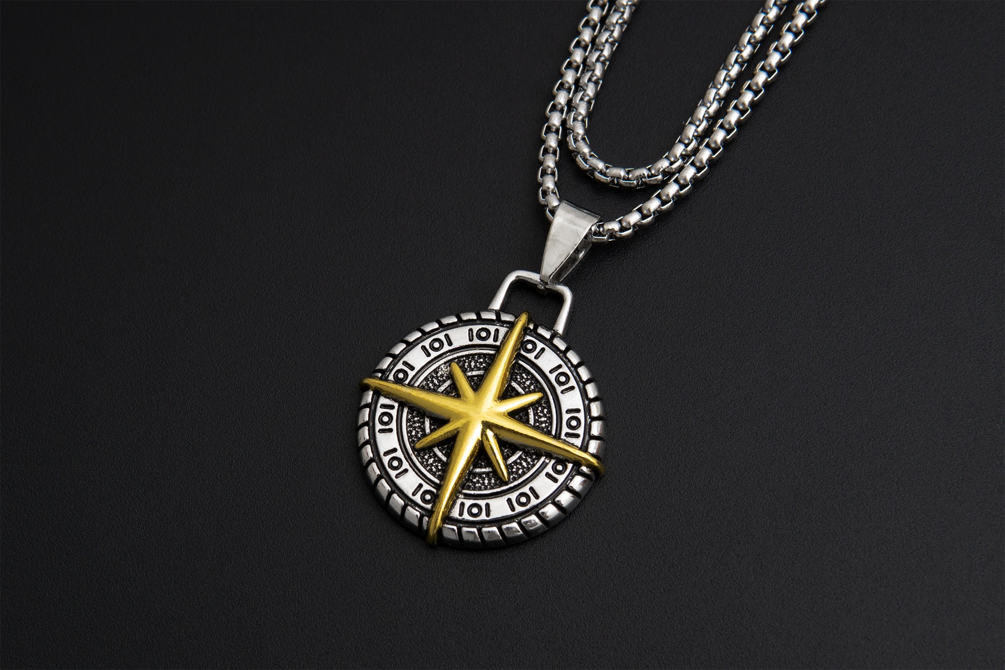 Кулон Компас