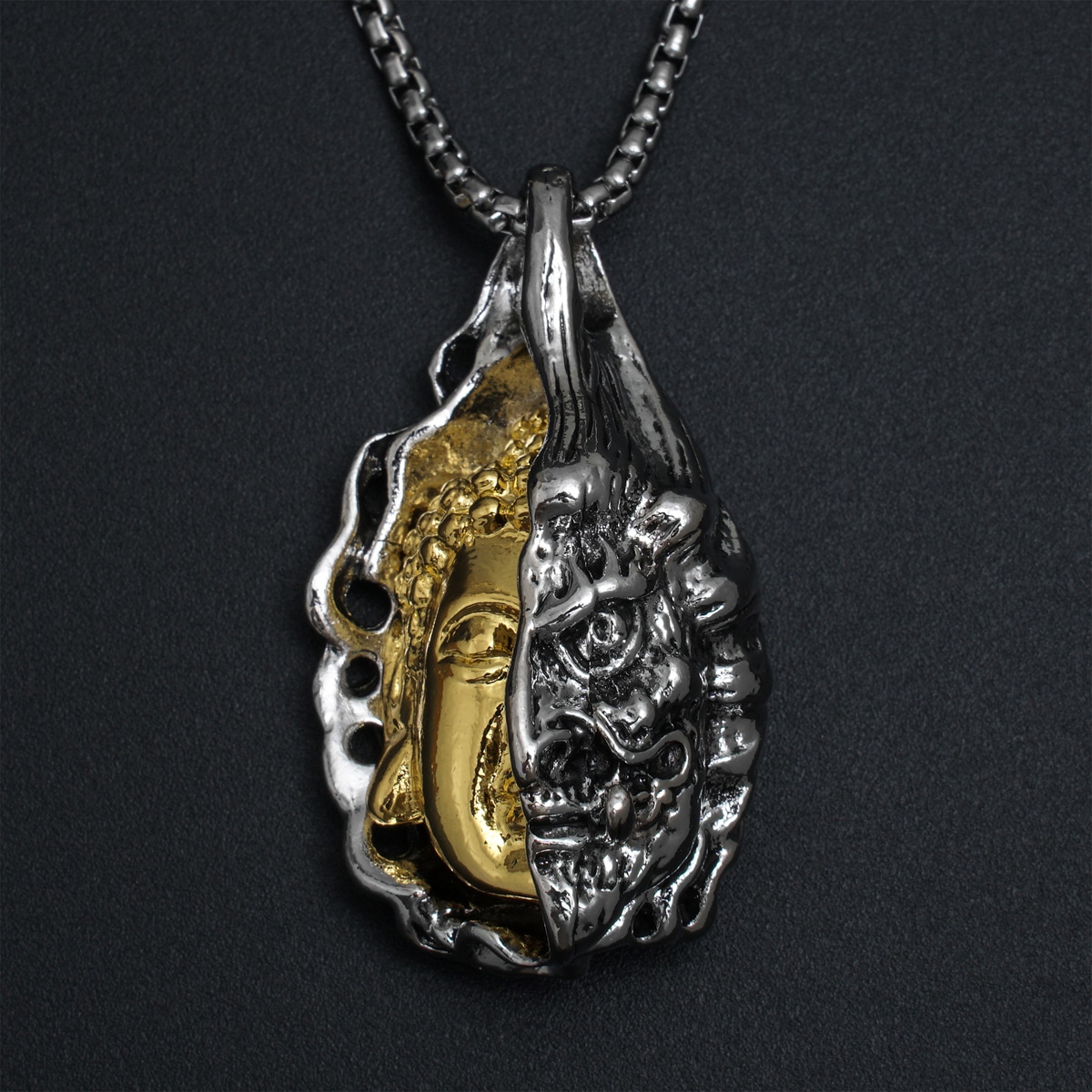 Кулон Будда та Мара