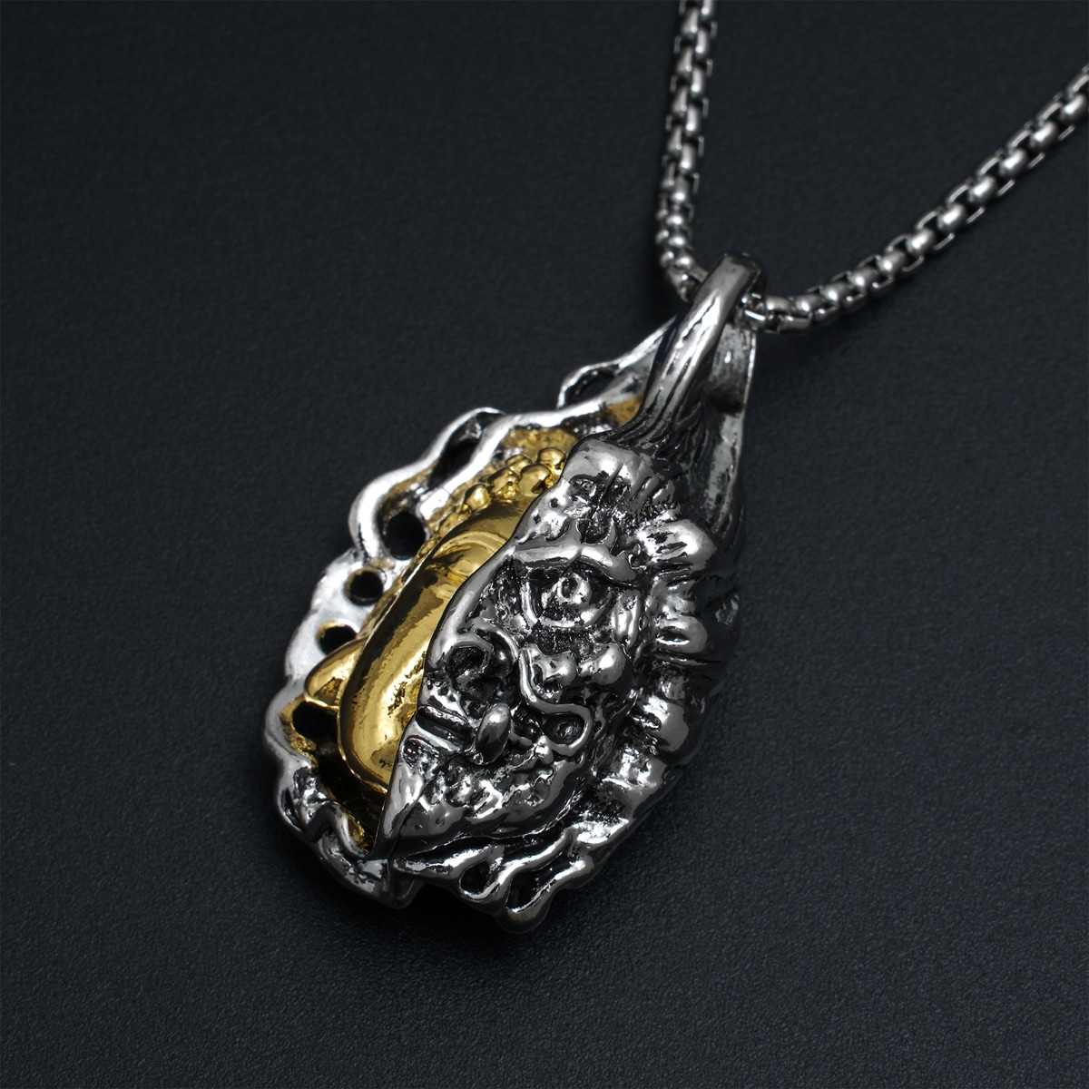 Кулон Будда та Мара