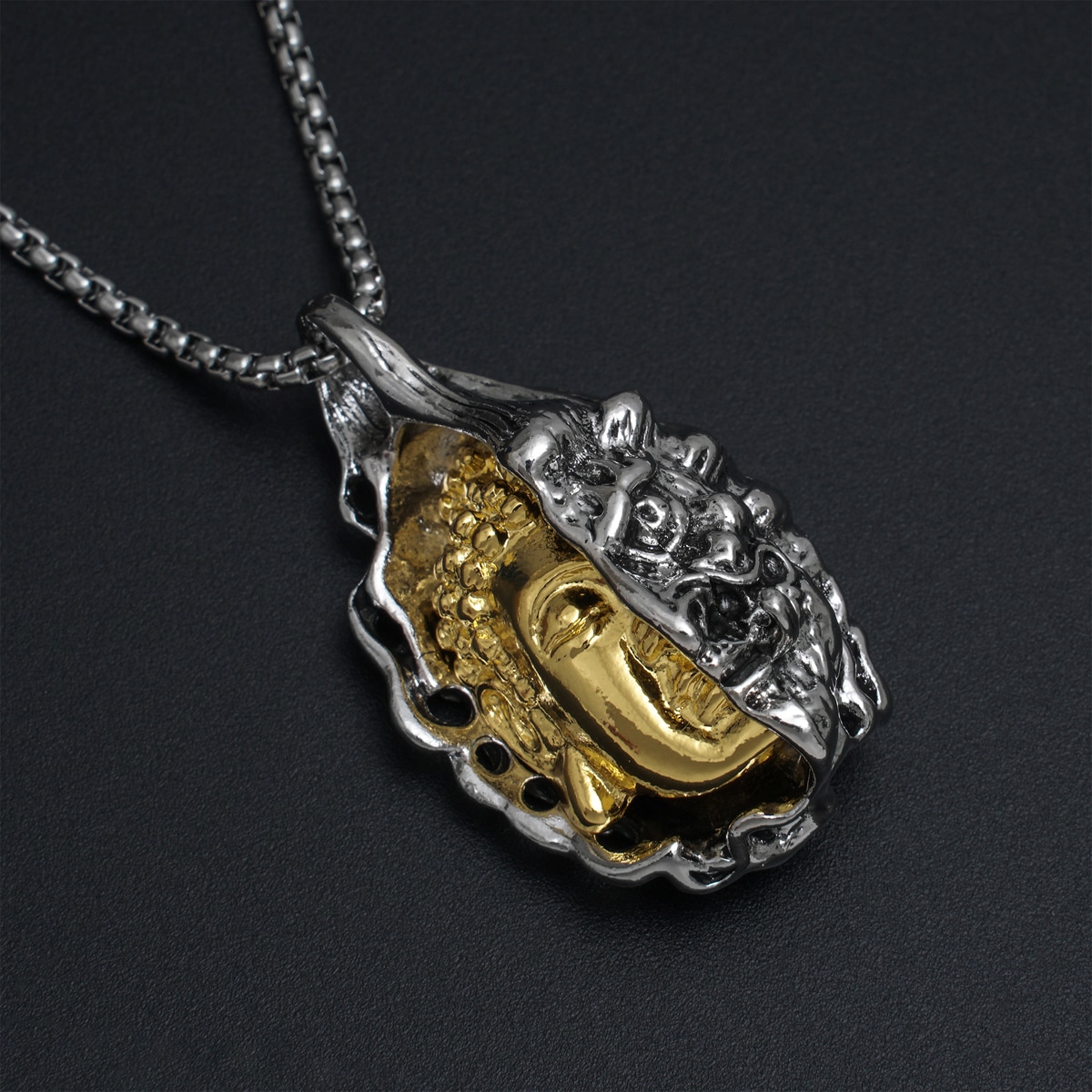 Кулон Будда та Мара