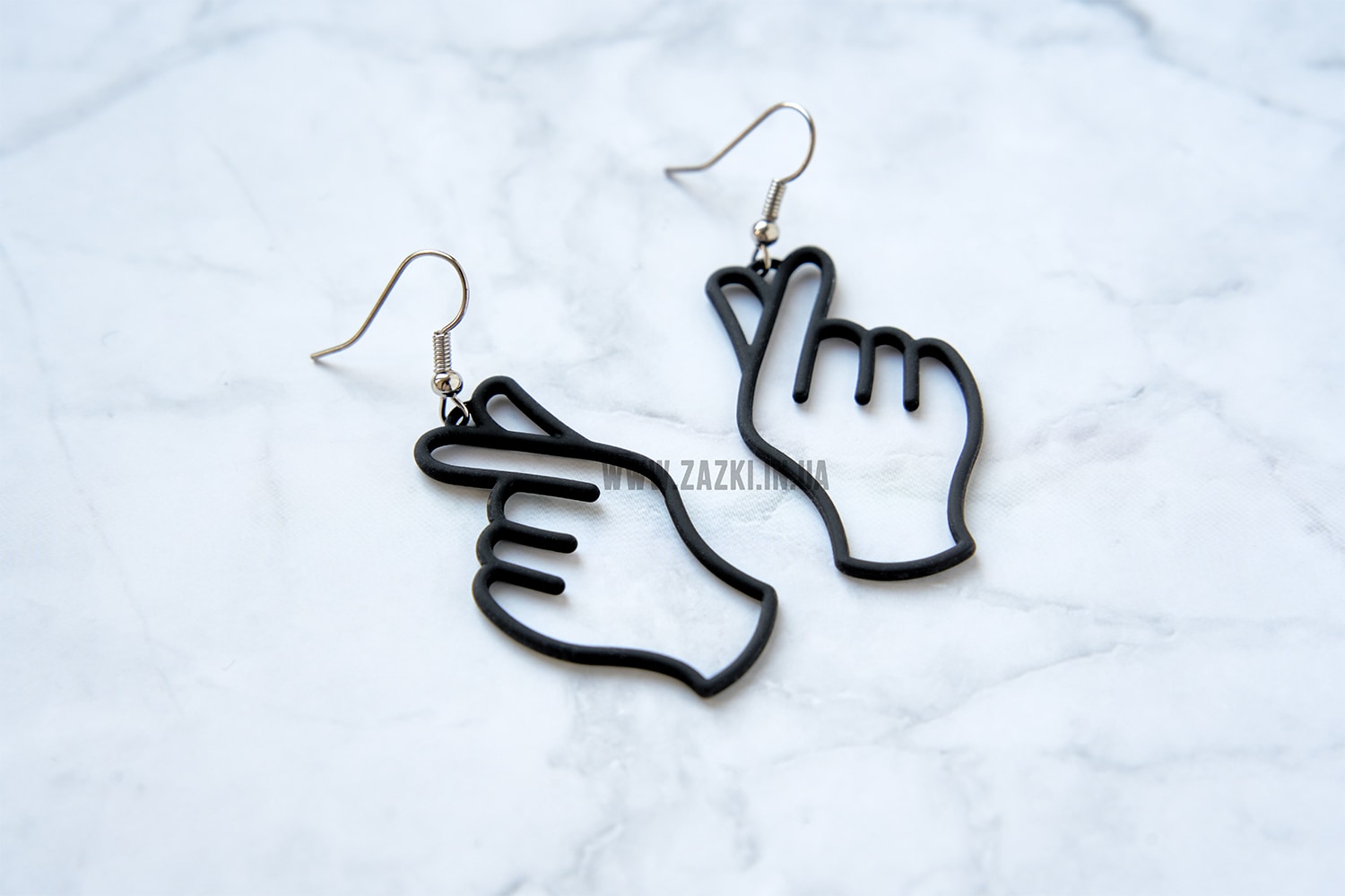Сережки Кисті рук чорного кольору