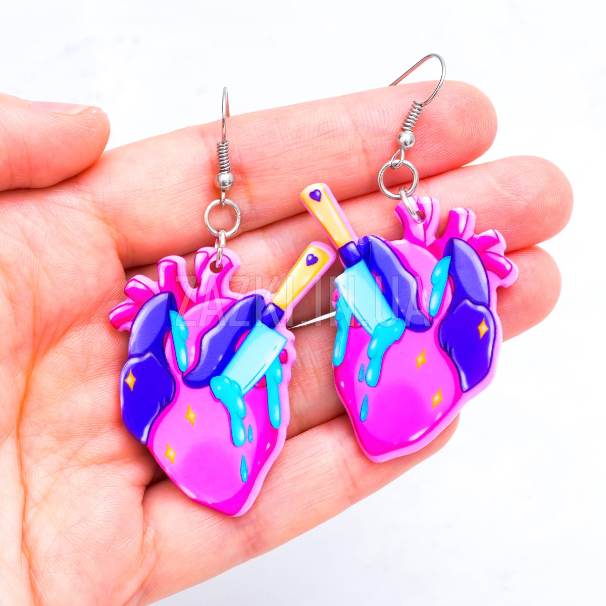 Сережки Серце з ножем